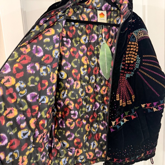 Farm Rio Black Embroidered Reversible Puffer Jacket Toucan Velvet Medium NEW - Picture 5 of 11